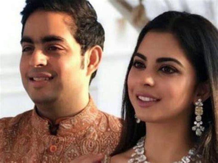 Akash Ambani with Isha Ambani