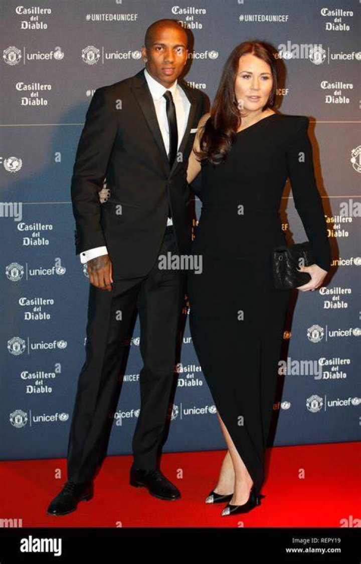 Ashley Young wife, Nicky Pike Ashley Young wife