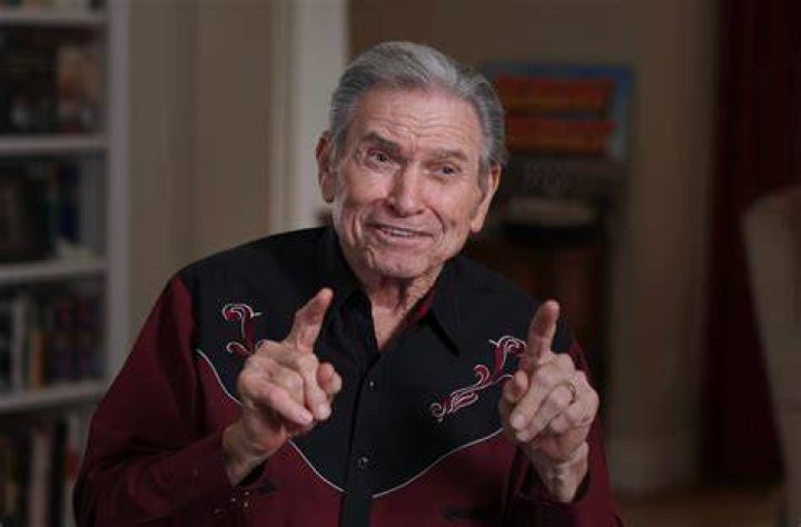 Burton Gilliam