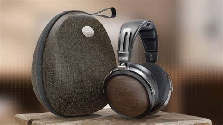 Closed Back Headphones Overview