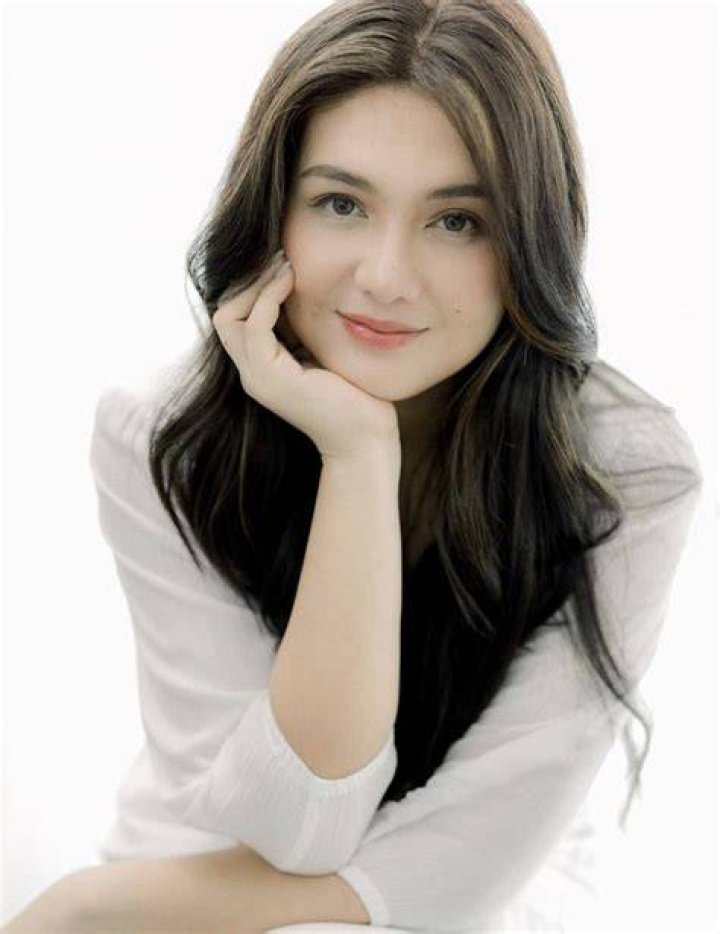 Dimples Romana