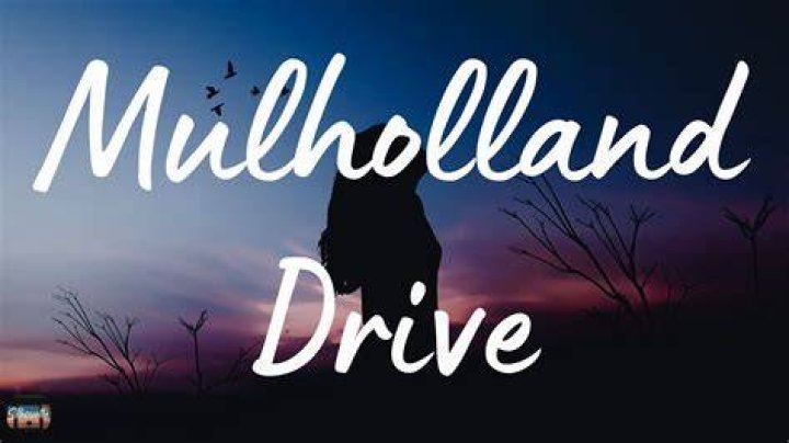End of mulholland drive lyrics