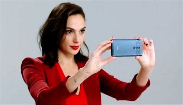 Gal Gadot Huawei Mate 10 Pro Gal Gadot - Huawei Mate 10 Pro
