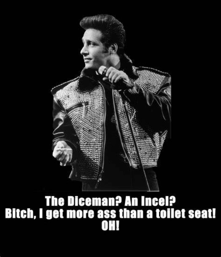 Get more ass than a toilet seat lyrics