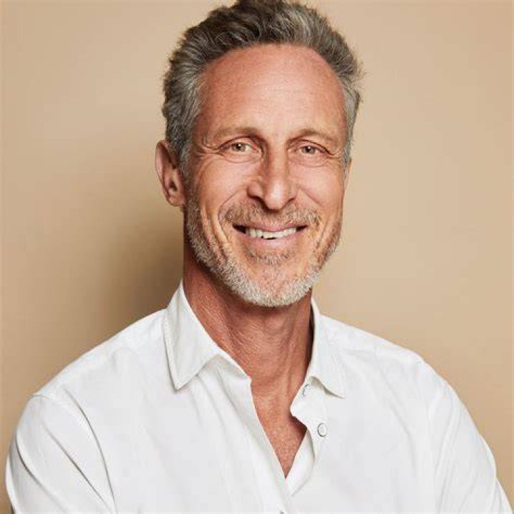 Image of Dr. Mark Hyman from Katie Couric Show's net worth, married life and wife