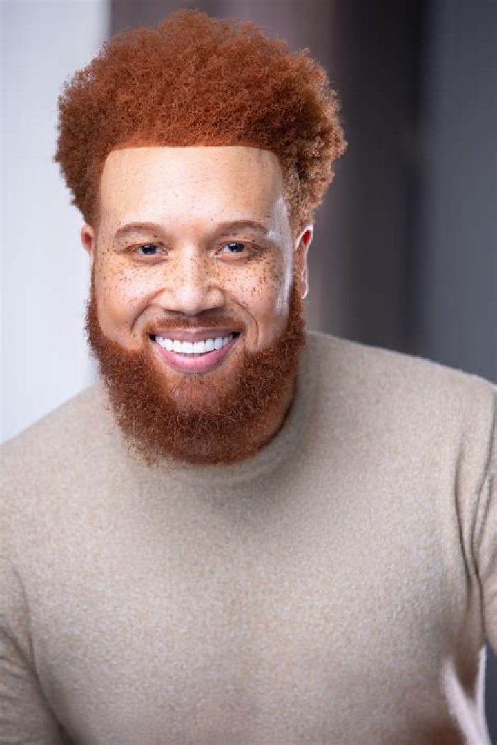 Image of Ryan James as constable Gabriel Kinslow on When Hope Calls