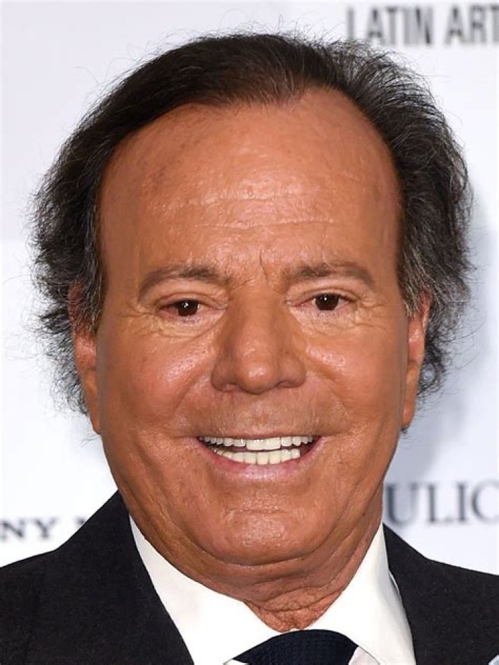 Julio Iglesias