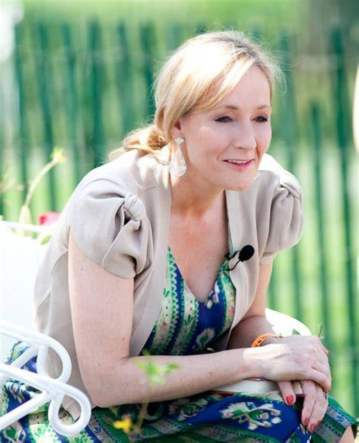Meet British Author Joanne Kathleen