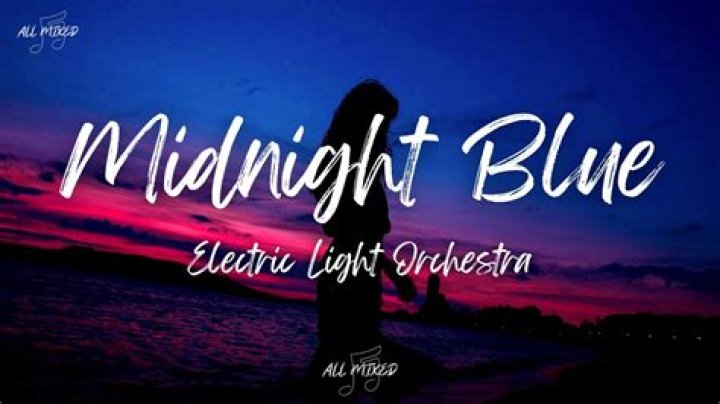 Midnight blue lyrics