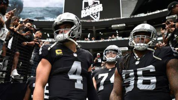 NFL Week 9: Las Vegas Raiders vs New York Giants - Weather Adds Anticipation to Showdown