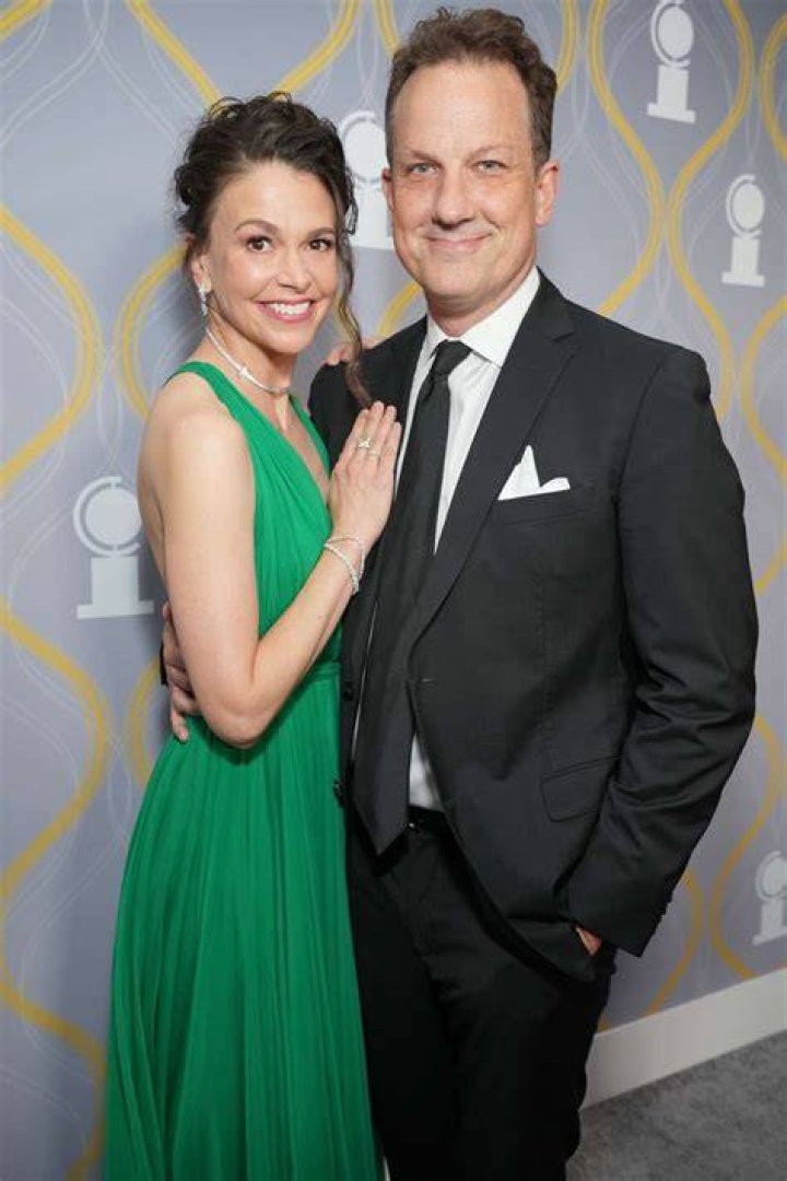 Sutton Foster husband, Ted Griffin Sutton Foster husband