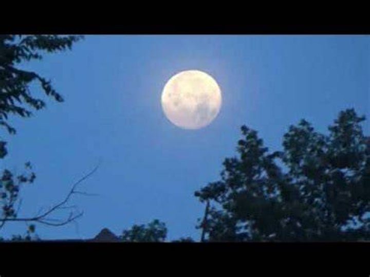 The sun is going down the moon is coming up lyrics